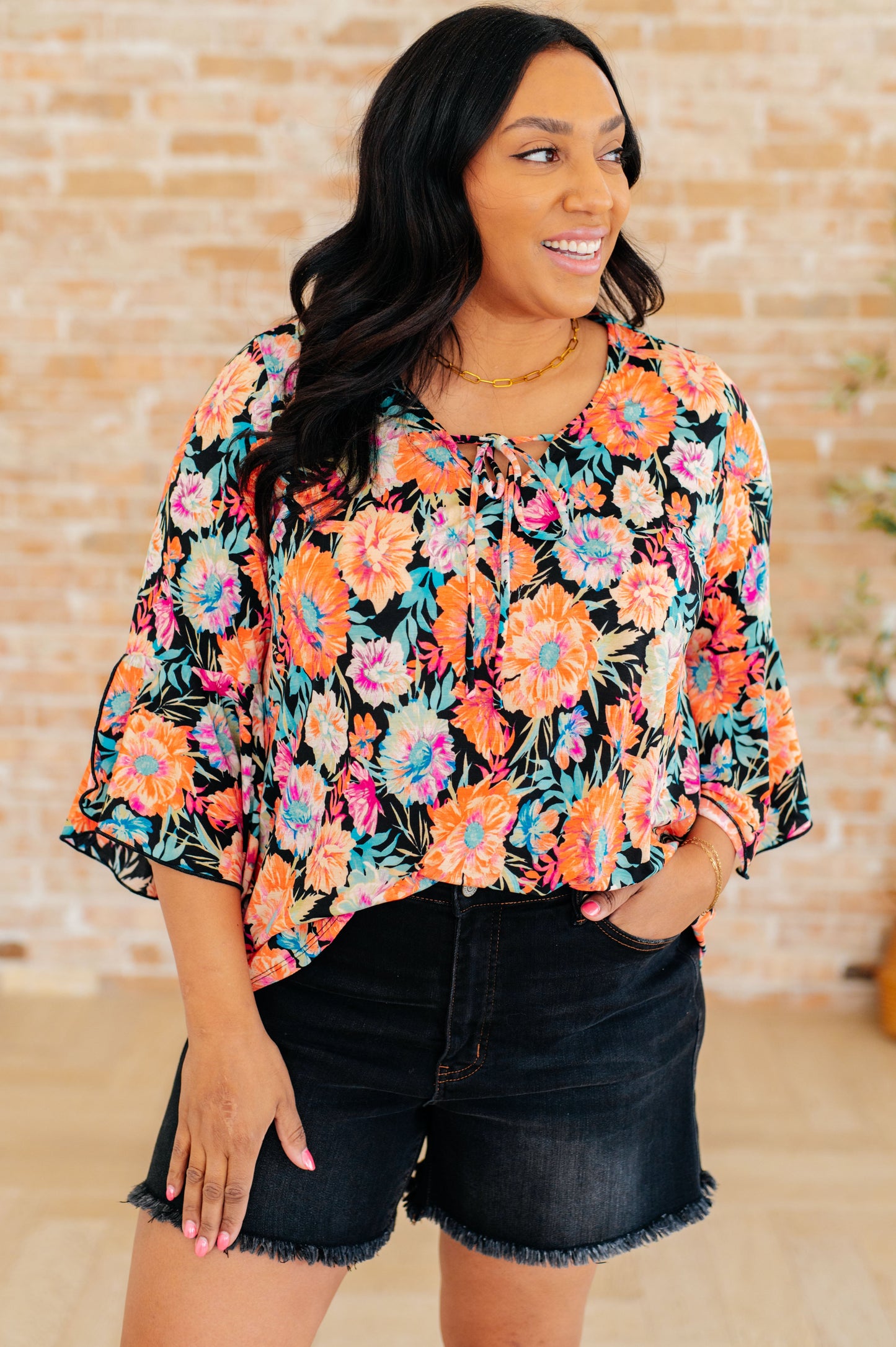 Willow Bell Sleeve Top in Black and Persimmon Floral