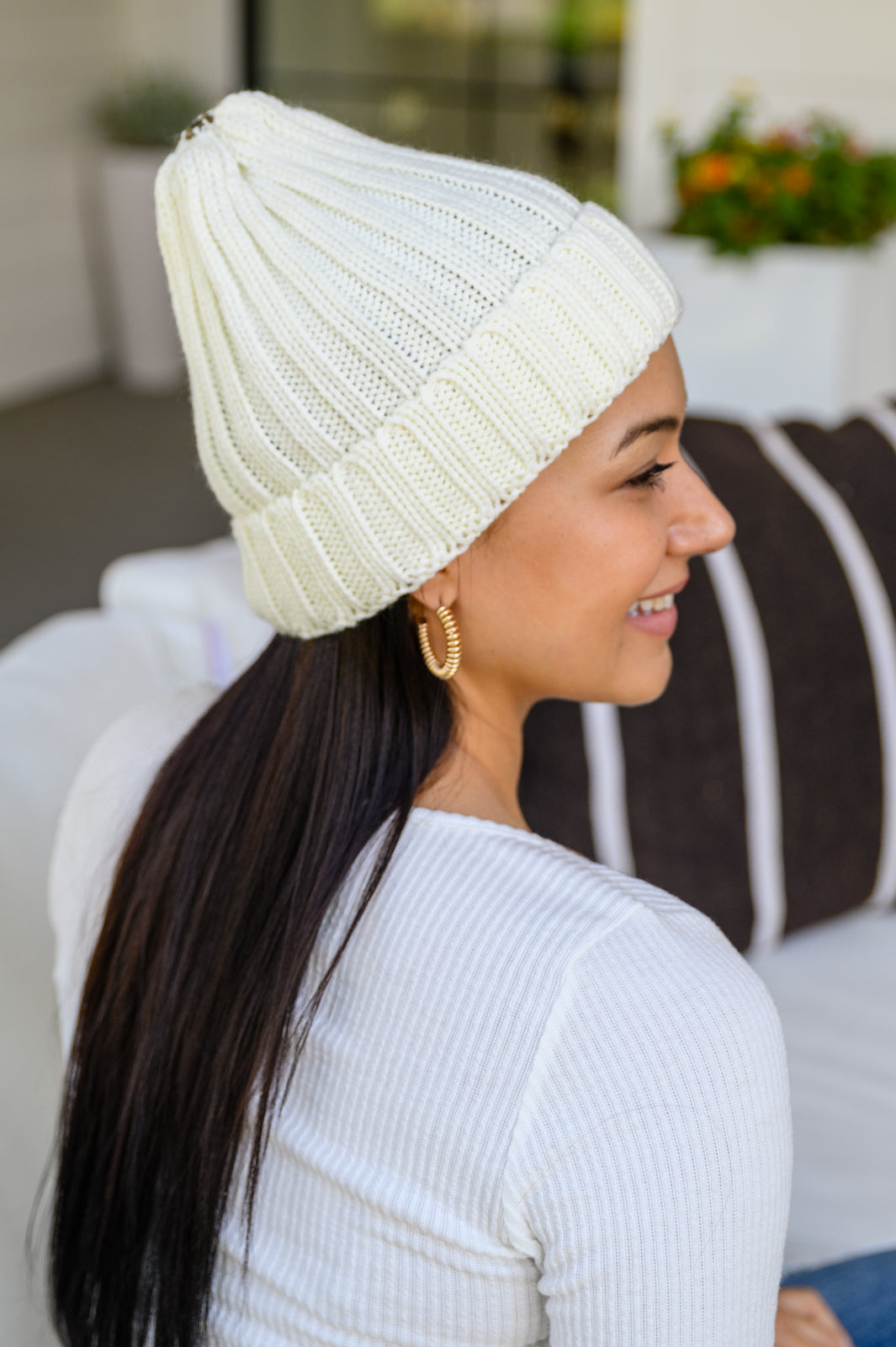 Rib Knit Beanie With Detachable Pom Pom In White