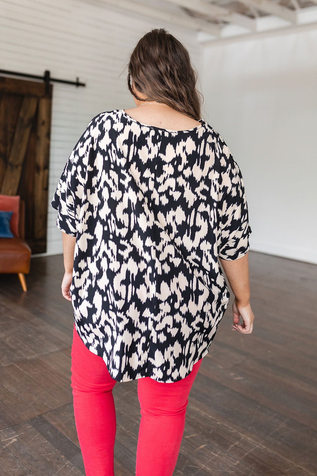 Unforgettable V-Neck Animal Print Blouse in Black